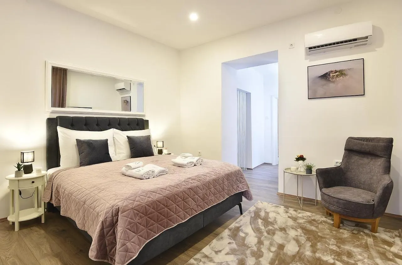 D&A Central Luxury Apartments With Free Parking Pula
