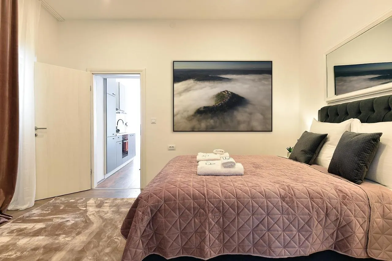 D&A Central Luxury Apartments With Free Parking Pula Croatia