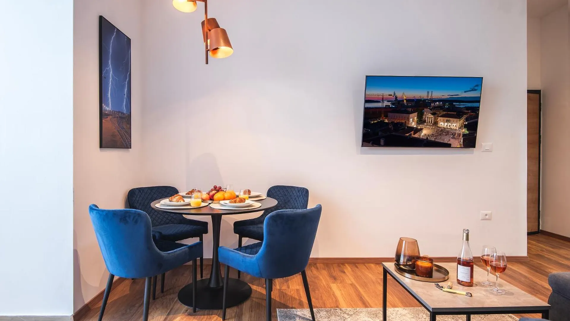 D&A Central Luxury Apartments With Free Parking Pula 0*,  Croatia