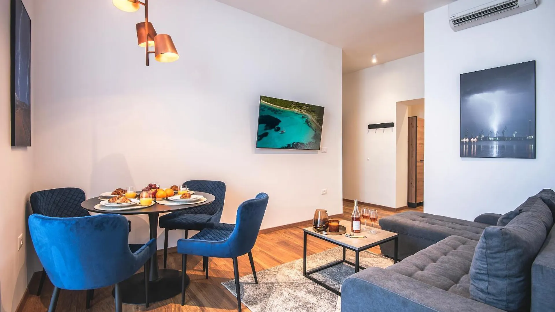 D&A Central Luxury Apartments With Free Parking 普拉