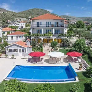 https://apartments-soric-trogir.splithotels.org