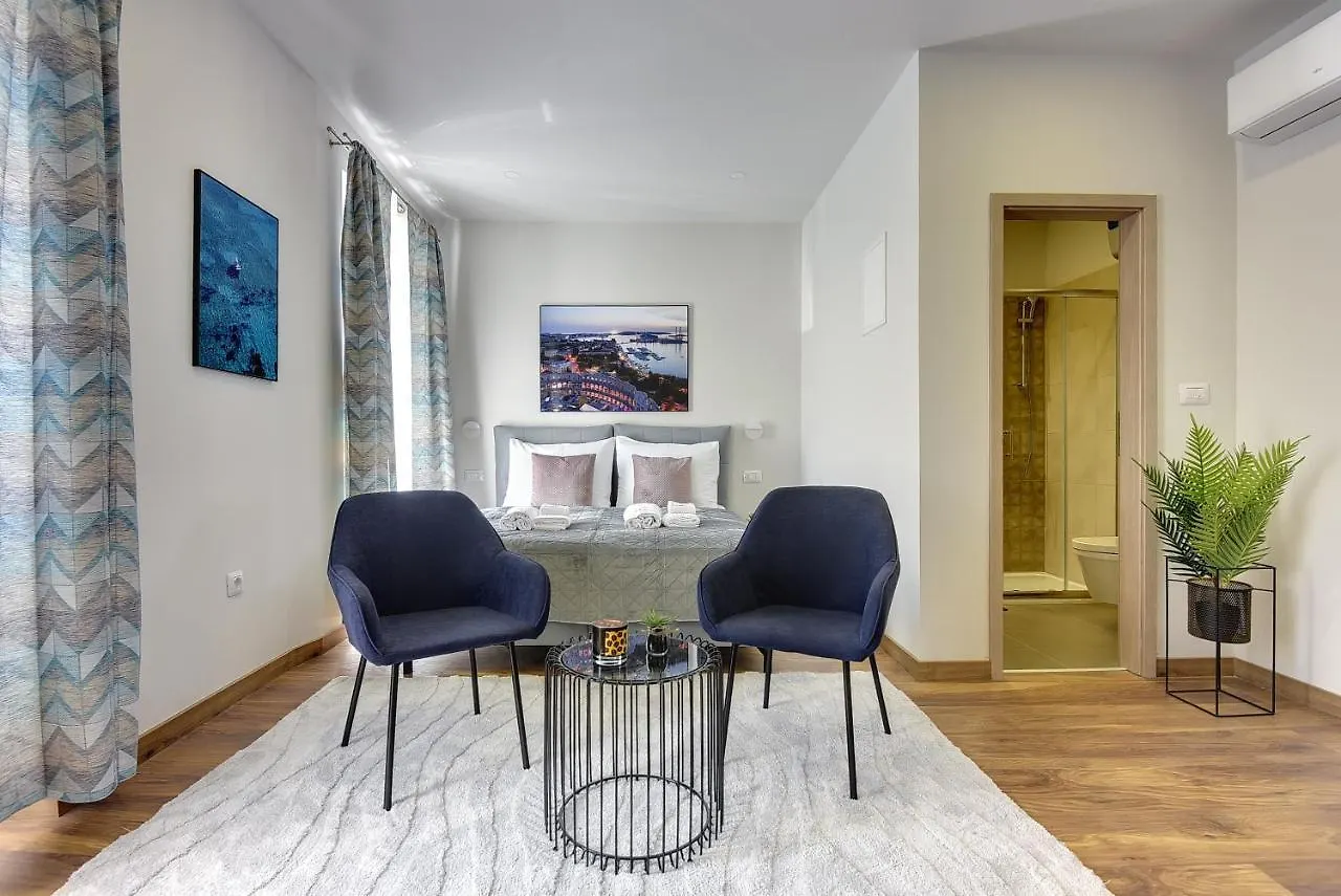 D&A Central Luxury Apartments With Free Parking Pula 0*,